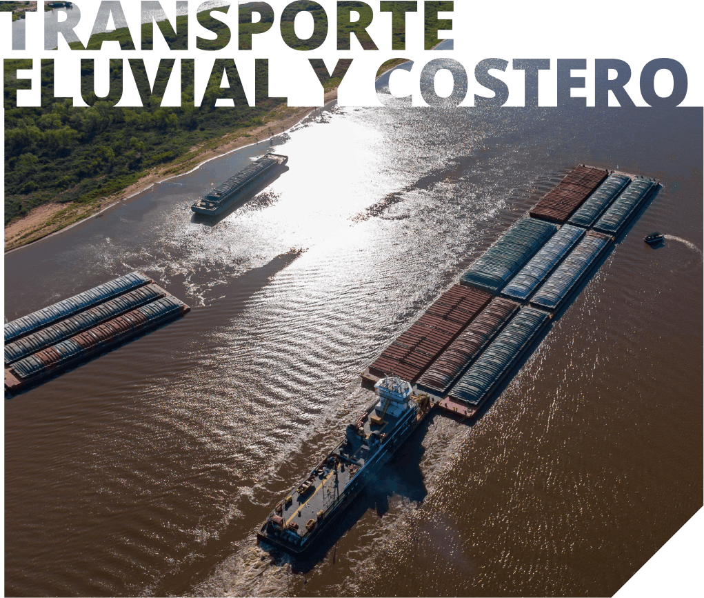 Transporte fluvial y costero: barcazas cargadas en un río